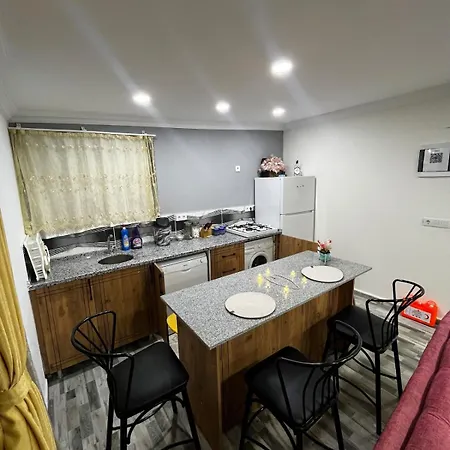 Efemm House شقة *