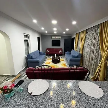 Efemm House